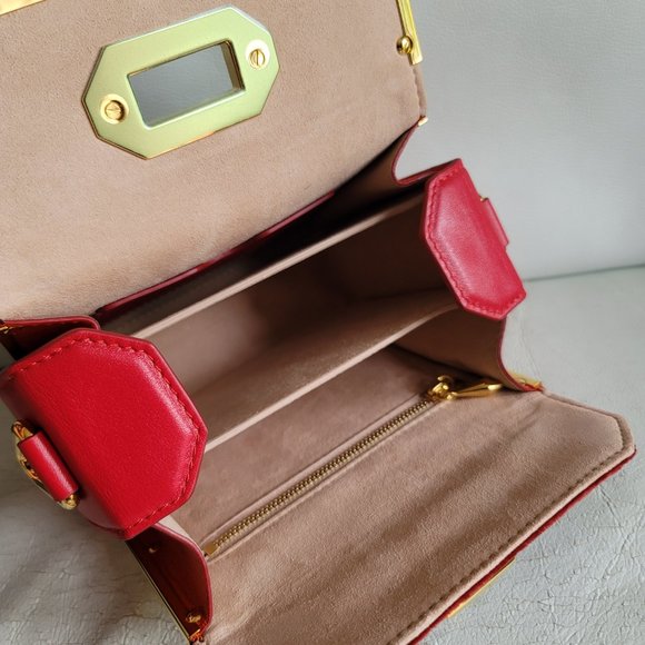 ❌️SOLD❌️ Alexander McQueen Box Velvet 16 Red Gold Leather Shoulder Bag Square - Picture 3 of 16